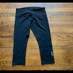 Lorna Jane crop leggings